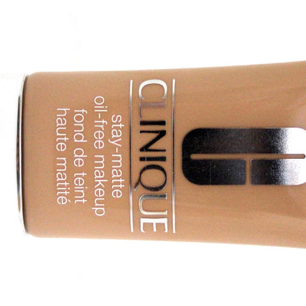 Clinique Stay-Matte Oil-Free Makeup